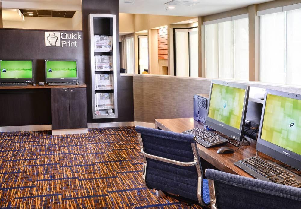 Courtyard By Marriott Dallas Richardson At Spring Valley Dış mekan fotoğraf