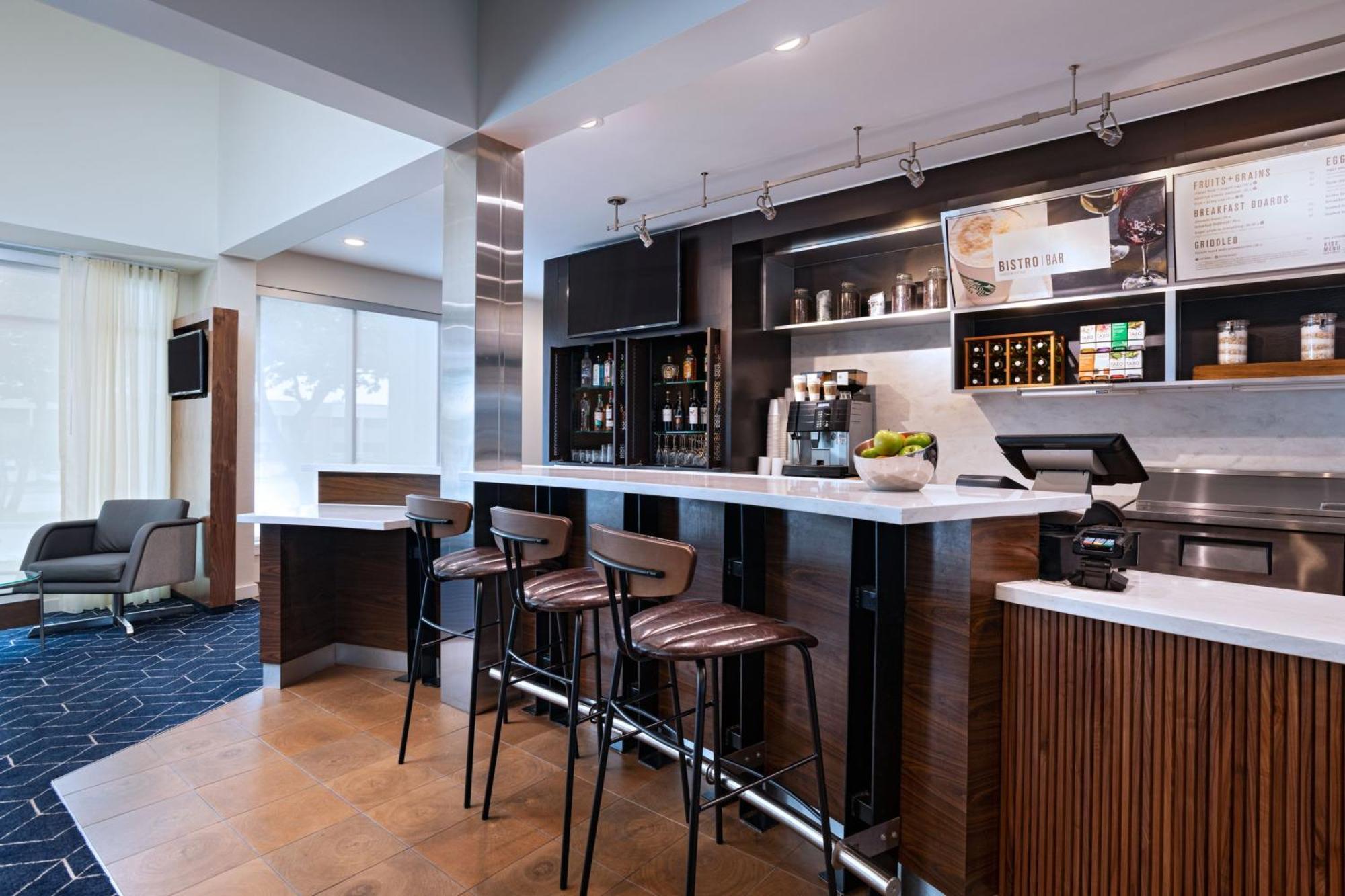 Courtyard By Marriott Dallas Richardson At Spring Valley Dış mekan fotoğraf