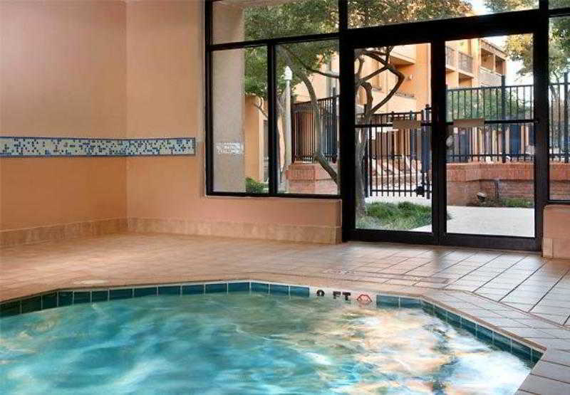 Courtyard By Marriott Dallas Richardson At Spring Valley Dış mekan fotoğraf